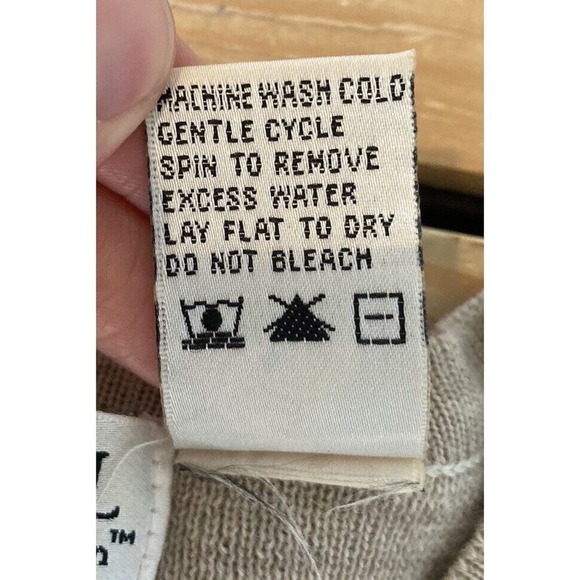 Urban Wool 100% Wool V Neck Sweater Size Medium Women’s Brown - Picture 4 of 7